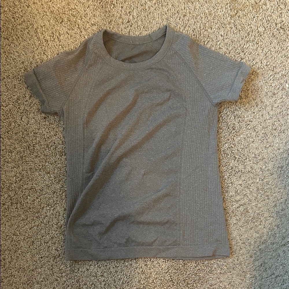 Old Navy Active Women’s Short Sleeve Workout Top
